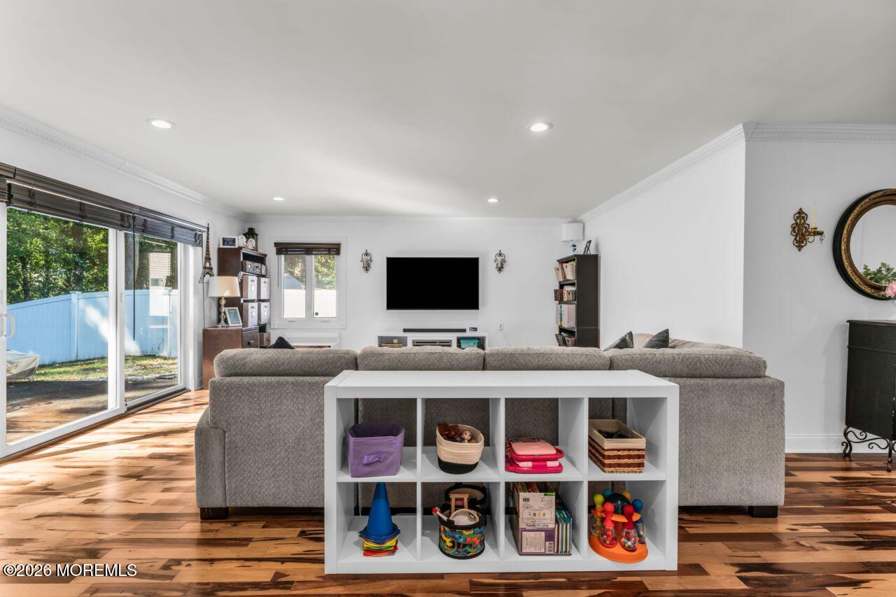 3 Woodford Lane Manalapan NJ 07726