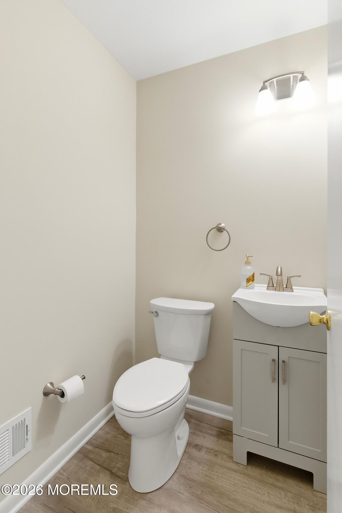 1548 Longboat Avenue Beachwood NJ 08722