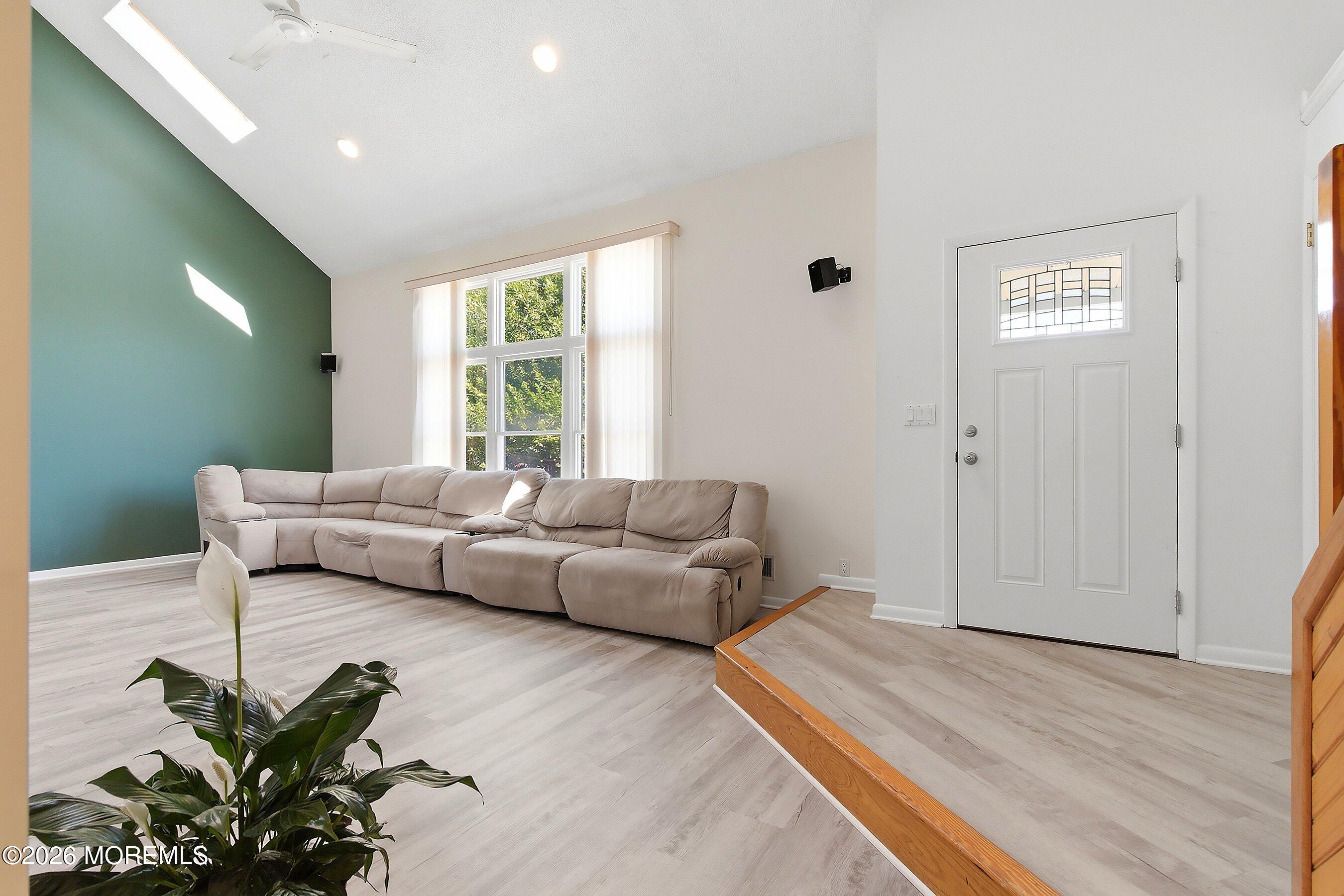 1548 Longboat Avenue Beachwood NJ 08722