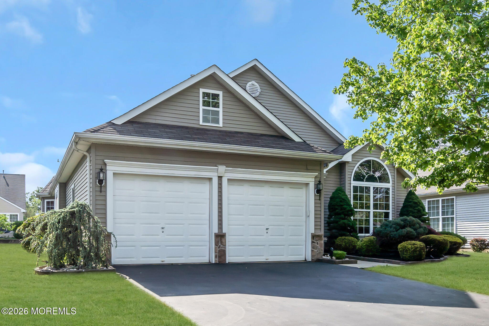 442 Monticello Lane Lakewood NJ 08701