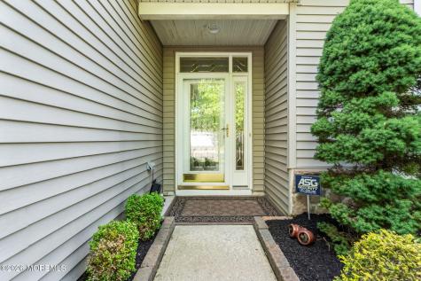 442 Monticello Lane Lakewood NJ 08701