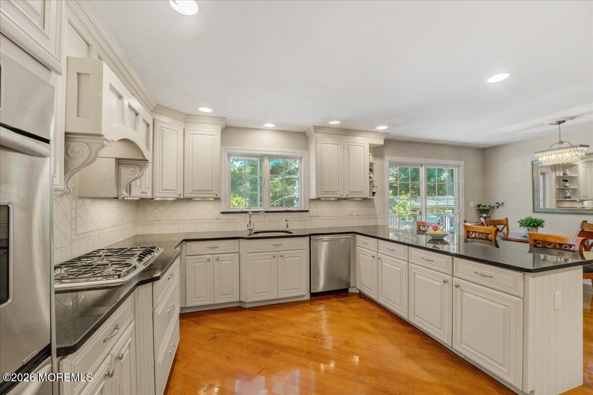 5 Trotter Terrace Belford NJ 07718