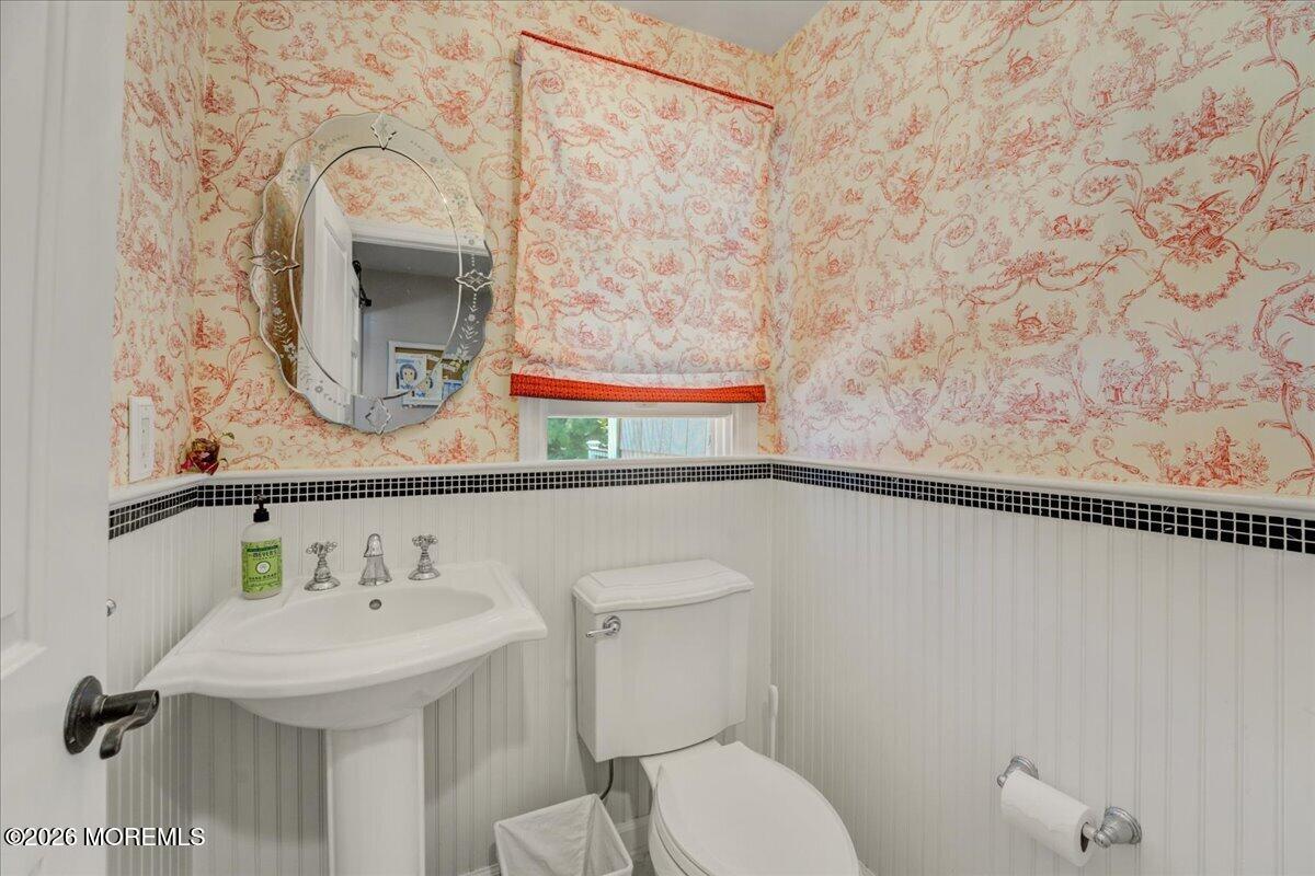 5 Trotter Terrace Belford NJ 07718