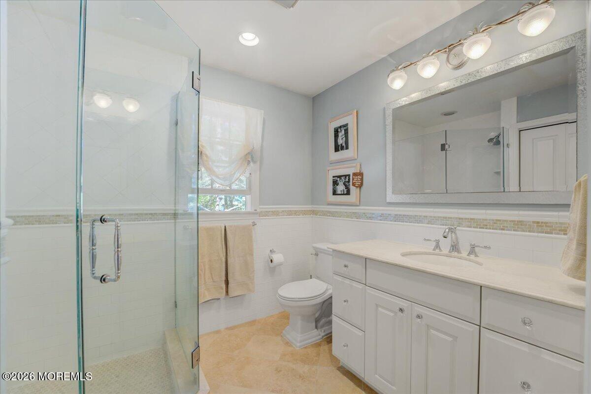 5 Trotter Terrace Belford NJ 07718