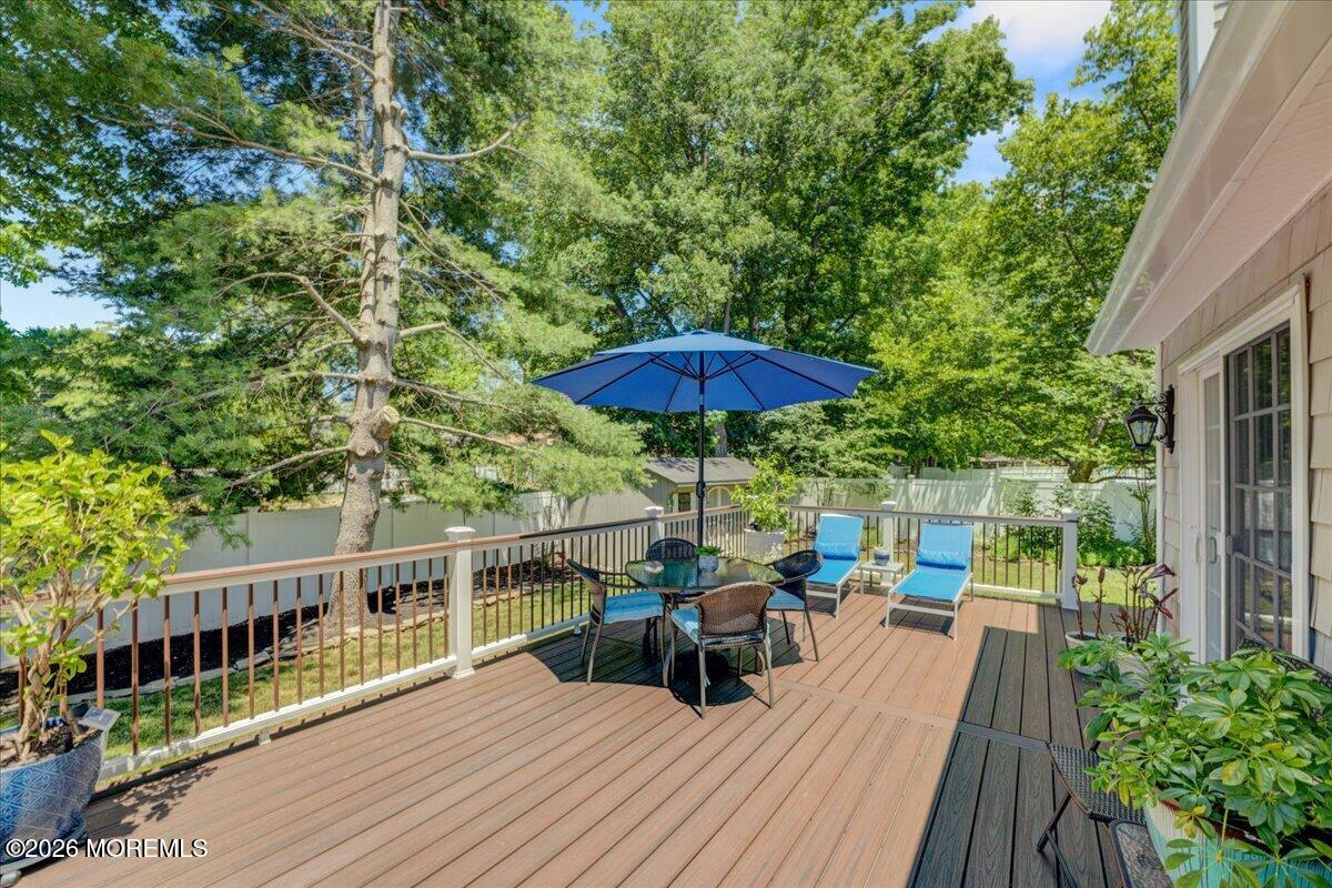 5 Trotter Terrace Belford NJ 07718