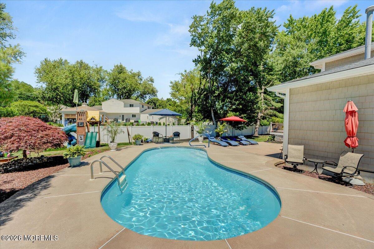 5 Trotter Terrace Belford NJ 07718