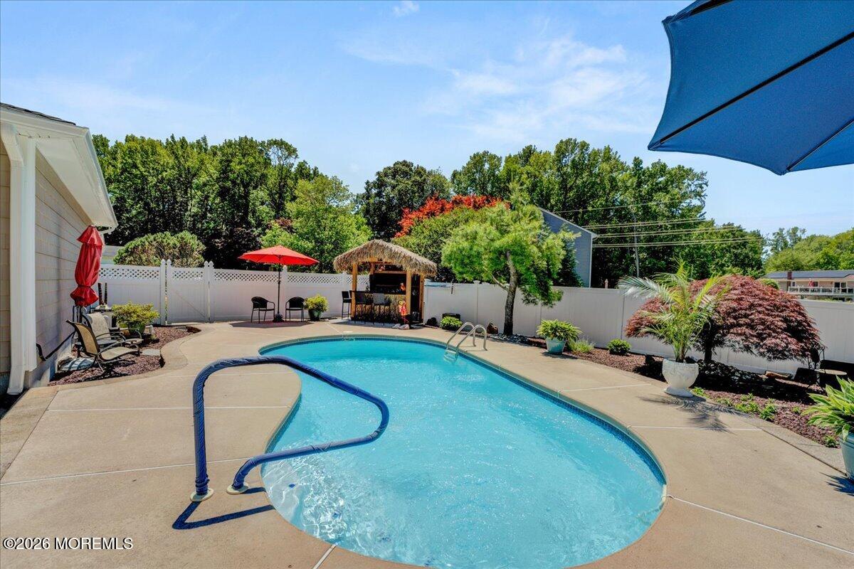 5 Trotter Terrace Belford NJ 07718