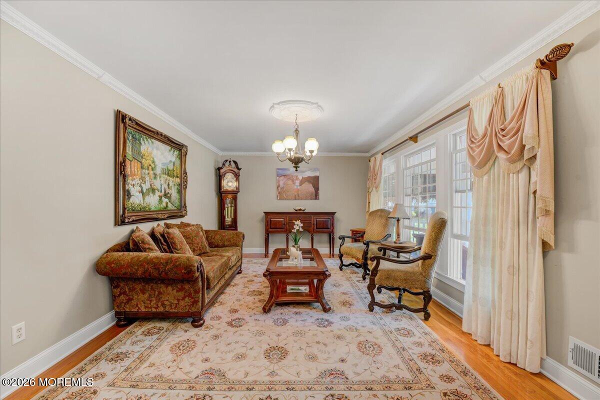 5 Trotter Terrace Belford NJ 07718