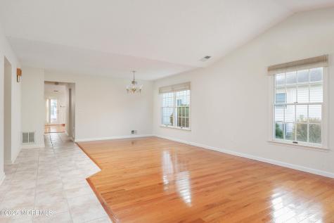 1665 Goldspire Road Toms River NJ 08755