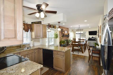 29 Saint Paul Place Manchester NJ 08759