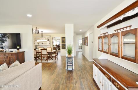 29 Saint Paul Place Manchester NJ 08759
