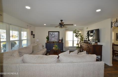 29 Saint Paul Place Manchester NJ 08759
