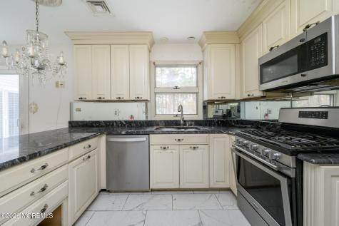 9 Southfork Drive Jackson NJ 08527