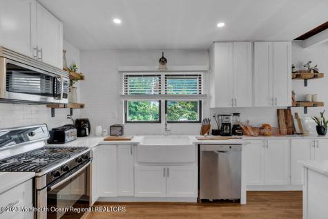 37 Hubbard Avenue Red Bank NJ 07701