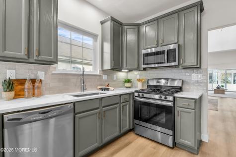 28 Florence Drive Manchester NJ 08759
