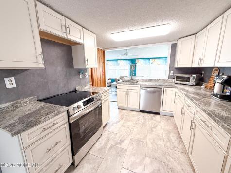 32 9th Lane Seaside Park NJ 08752
