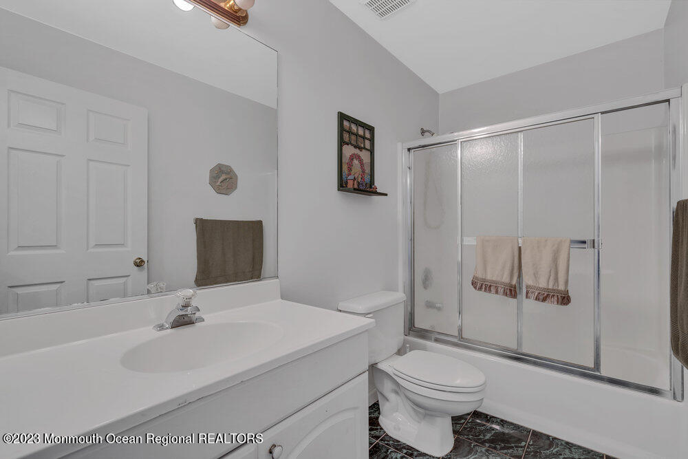 115 Bow Street Bayville NJ 08721