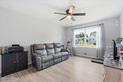 961 Buccaneer Lane Manahawkin NJ 08050