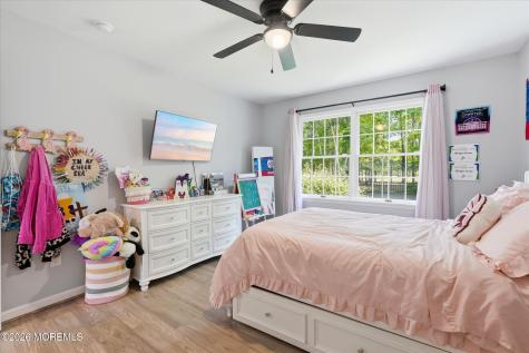 961 Buccaneer Lane Manahawkin NJ 08050