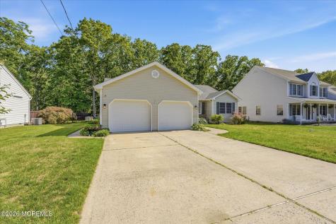 961 Buccaneer Lane Manahawkin NJ 08050