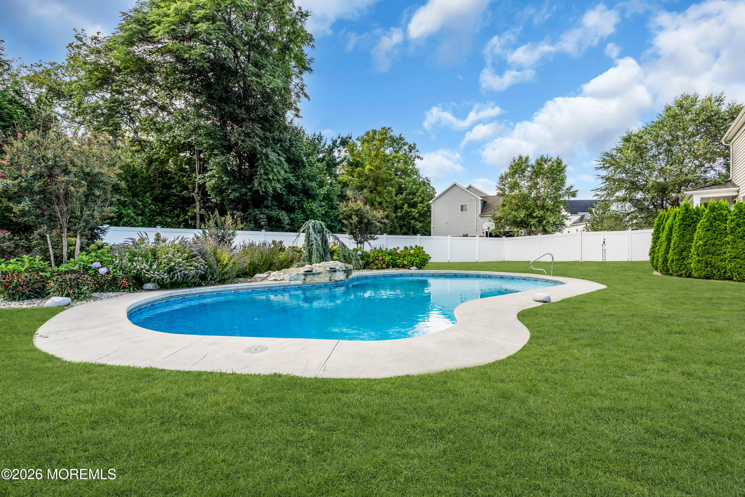 6 Van Note Court Middletown NJ 07748