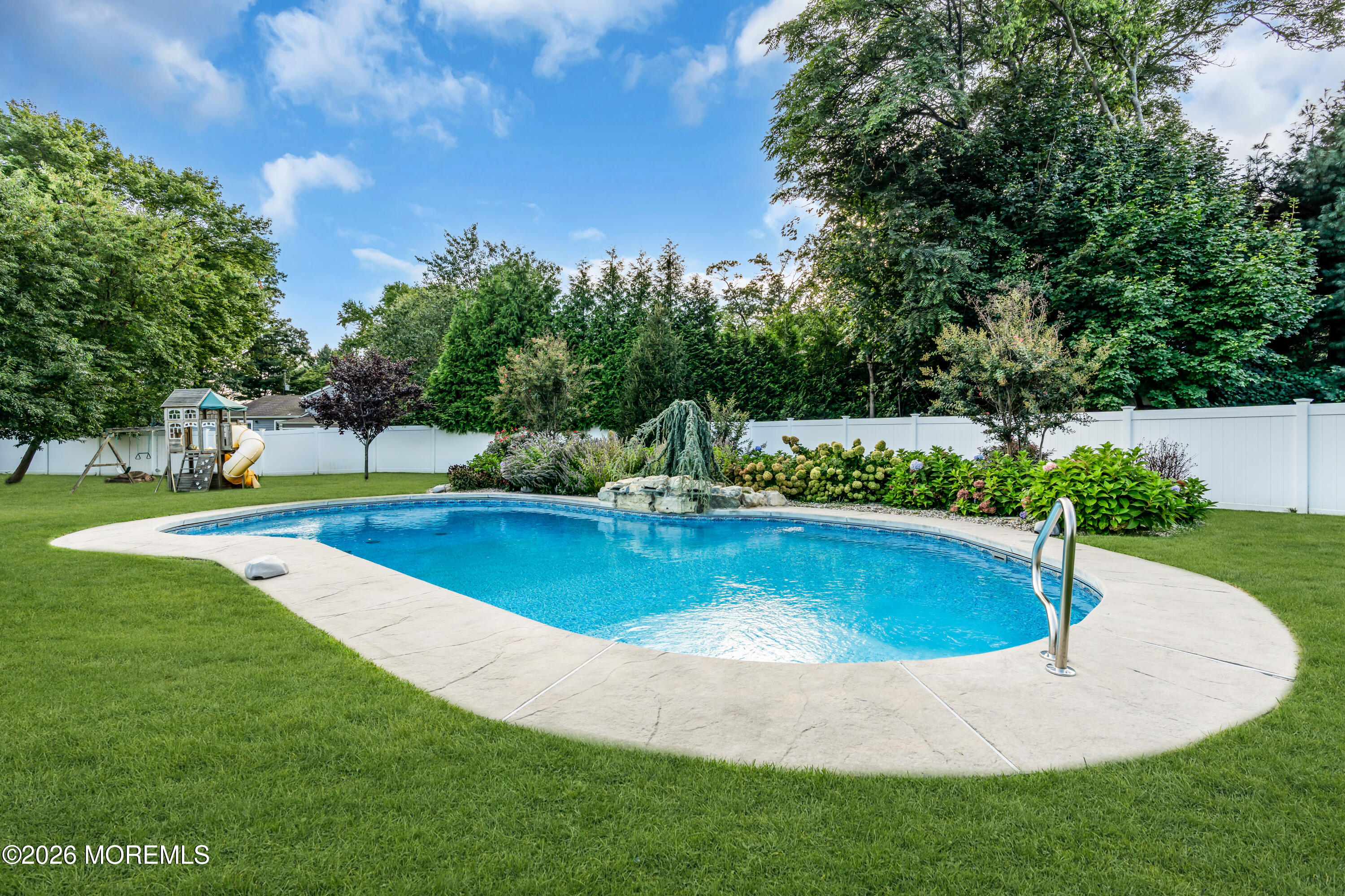 6 Van Note Court Middletown NJ 07748