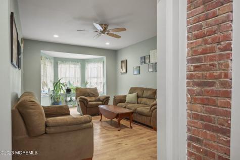156 Myrtle Avenue Belford NJ 07718