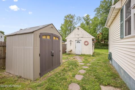 156 Myrtle Avenue Belford NJ 07718
