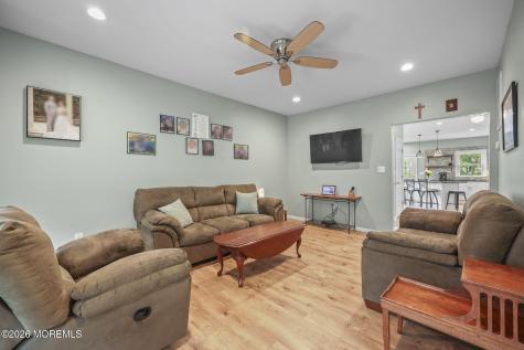 156 Myrtle Avenue Belford NJ 07718