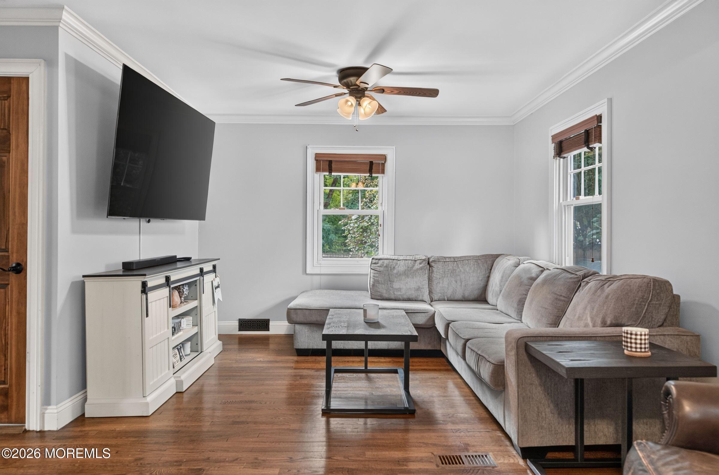 61 Alameda Court Shrewsbury Boro NJ 07702