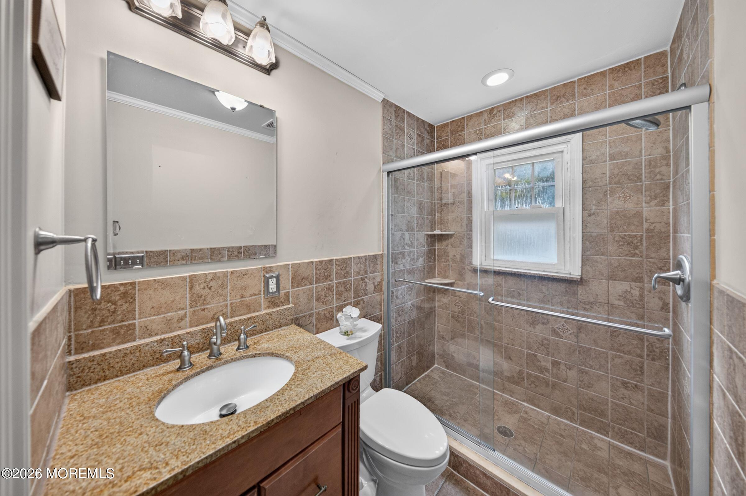61 Alameda Court Shrewsbury Boro NJ 07702