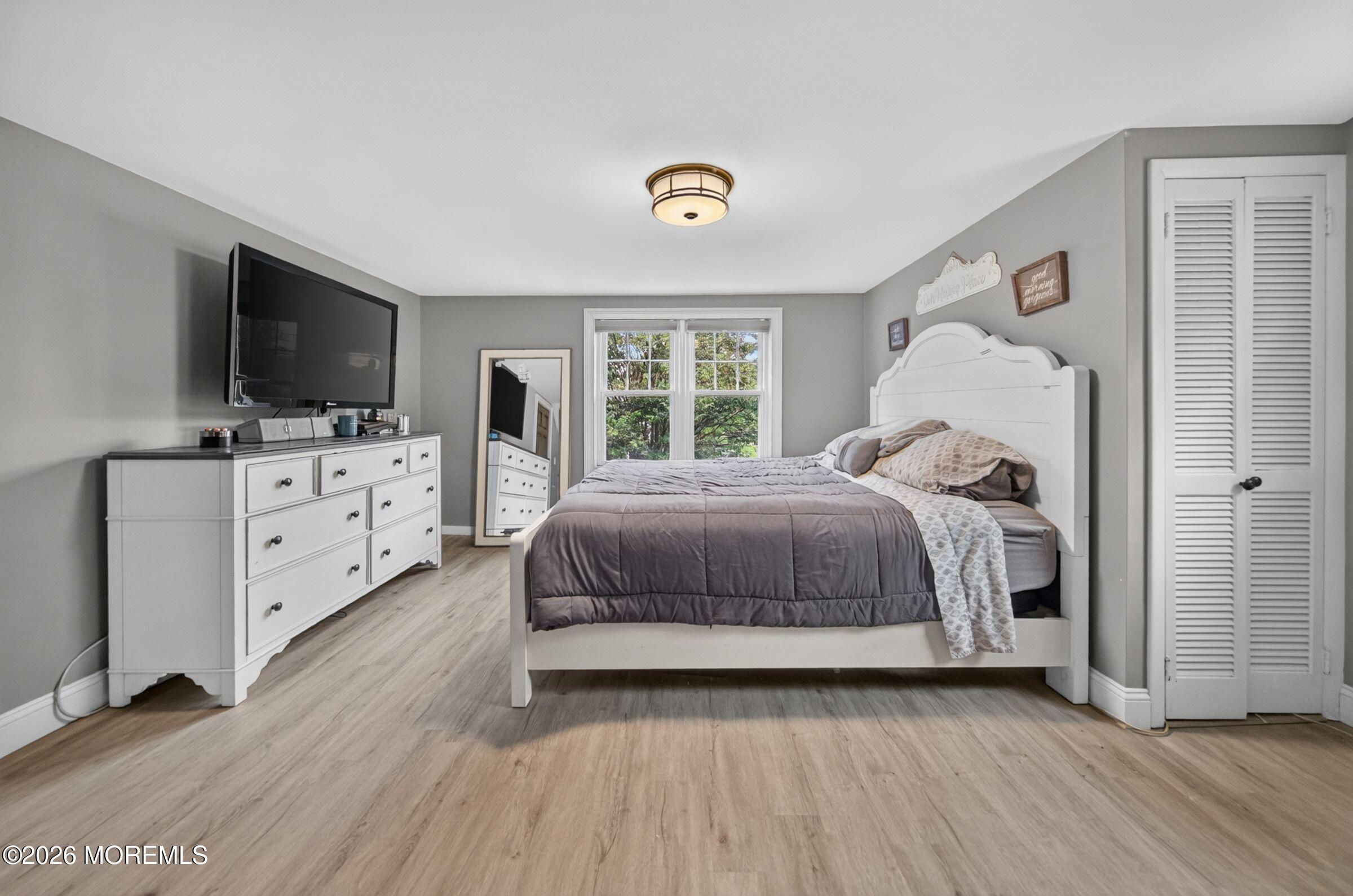 61 Alameda Court Shrewsbury Boro NJ 07702