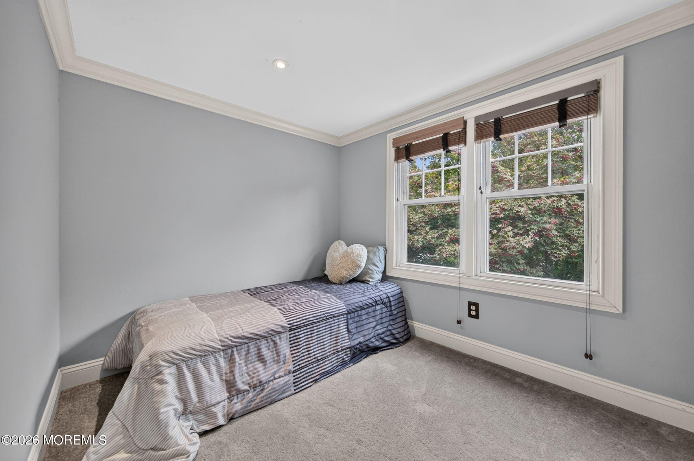 61 Alameda Court Shrewsbury Boro NJ 07702