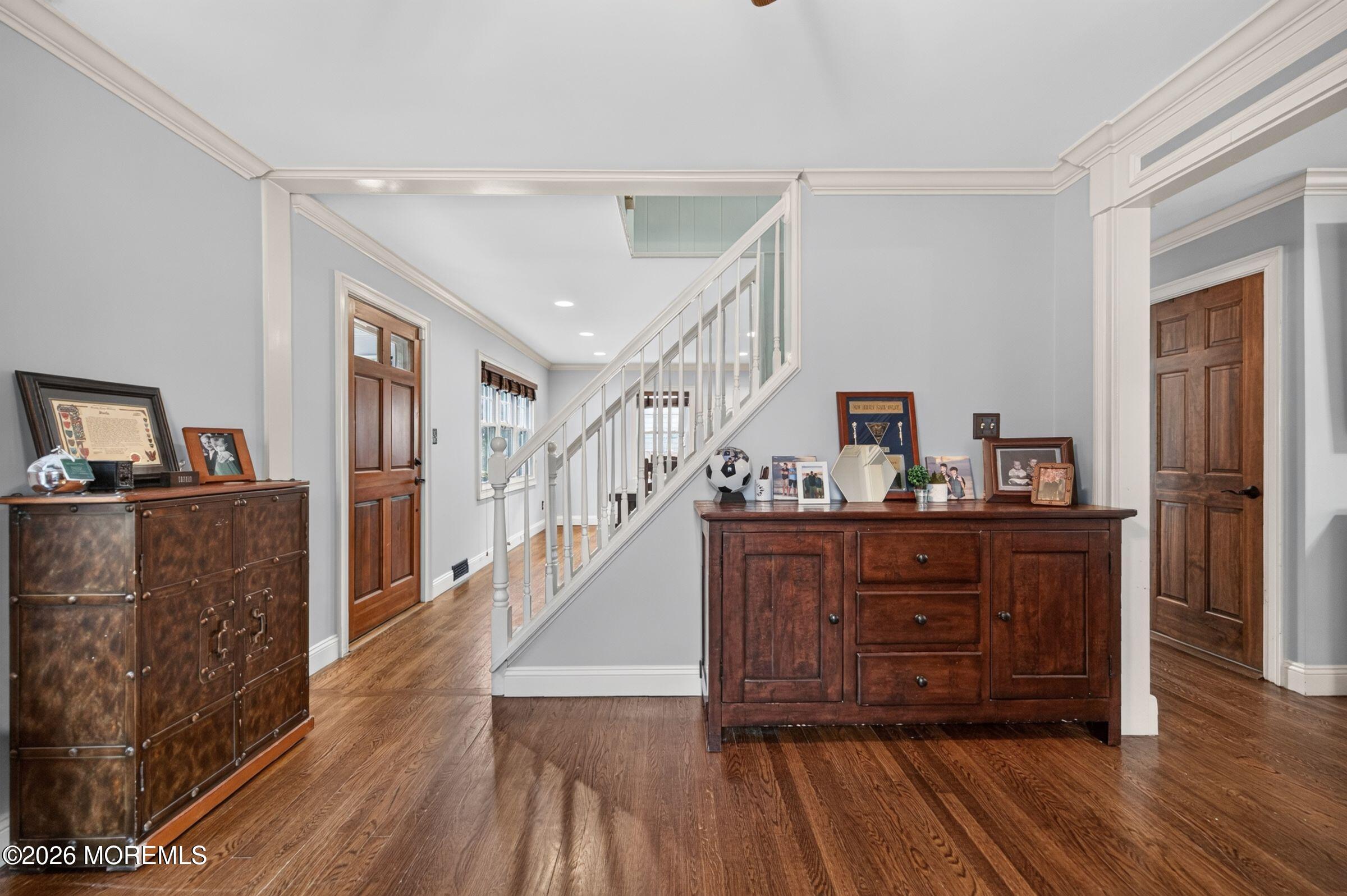 61 Alameda Court Shrewsbury Boro NJ 07702
