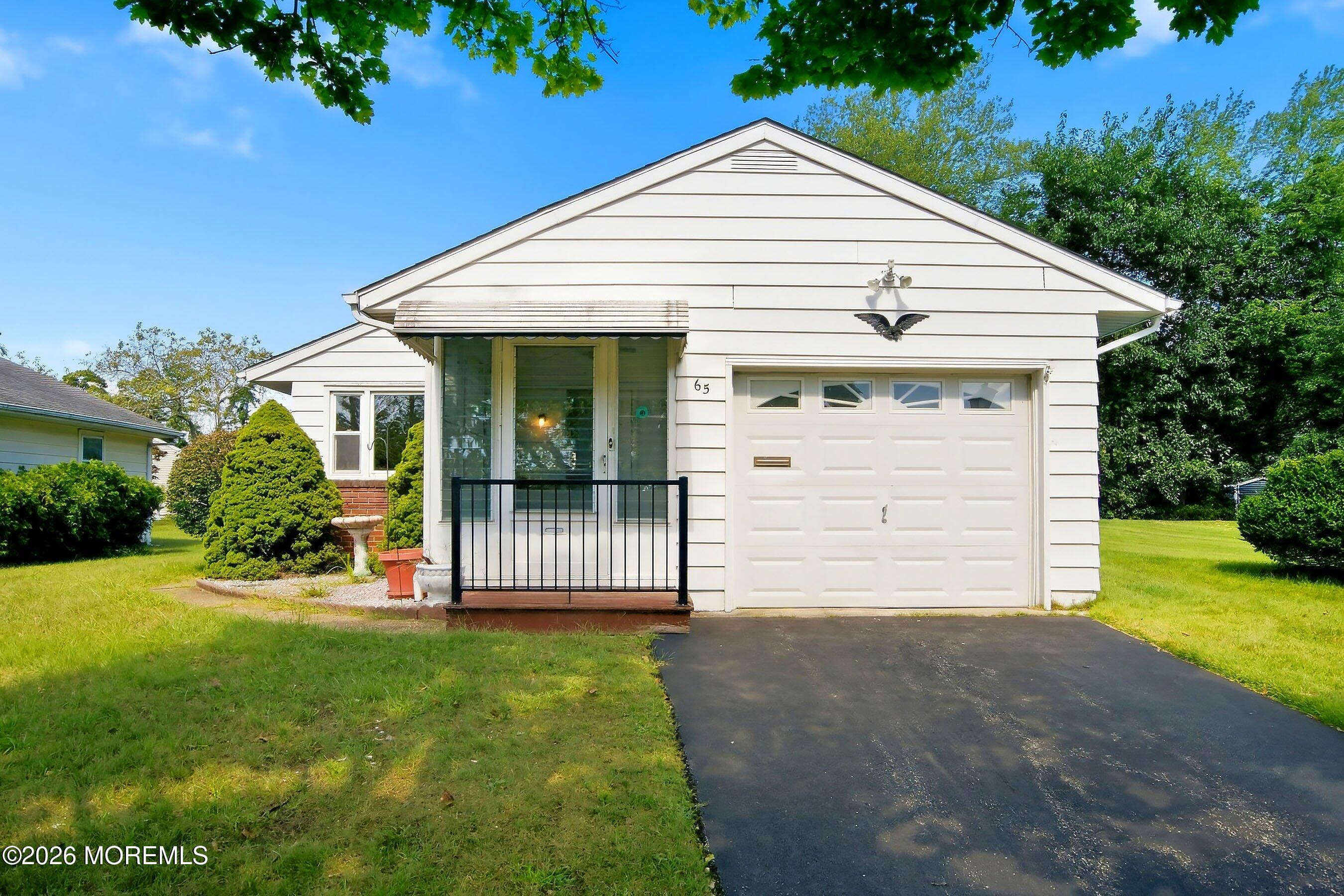 65 Sunflower Lane Toms River NJ 08755