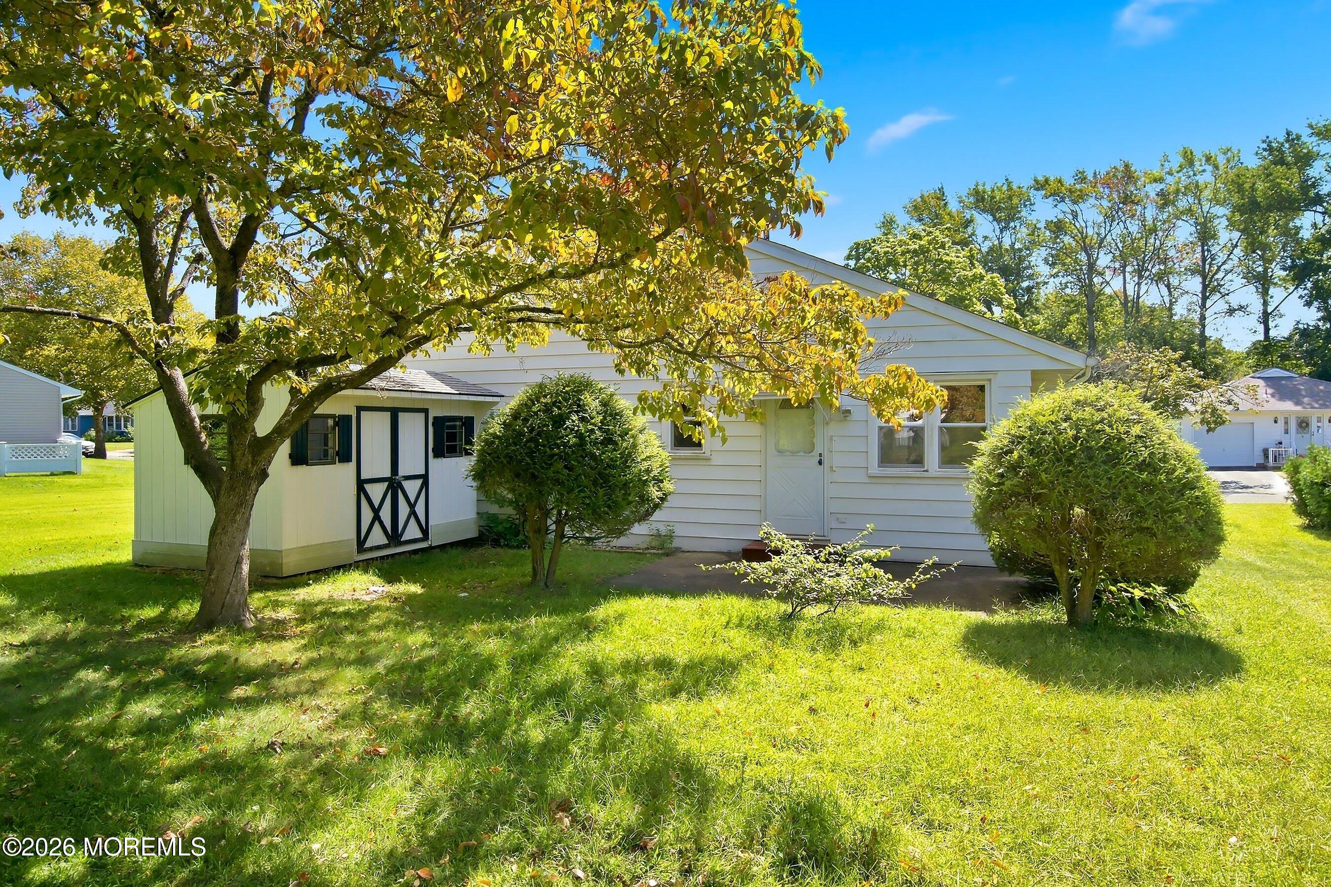 65 Sunflower Lane Toms River NJ 08755
