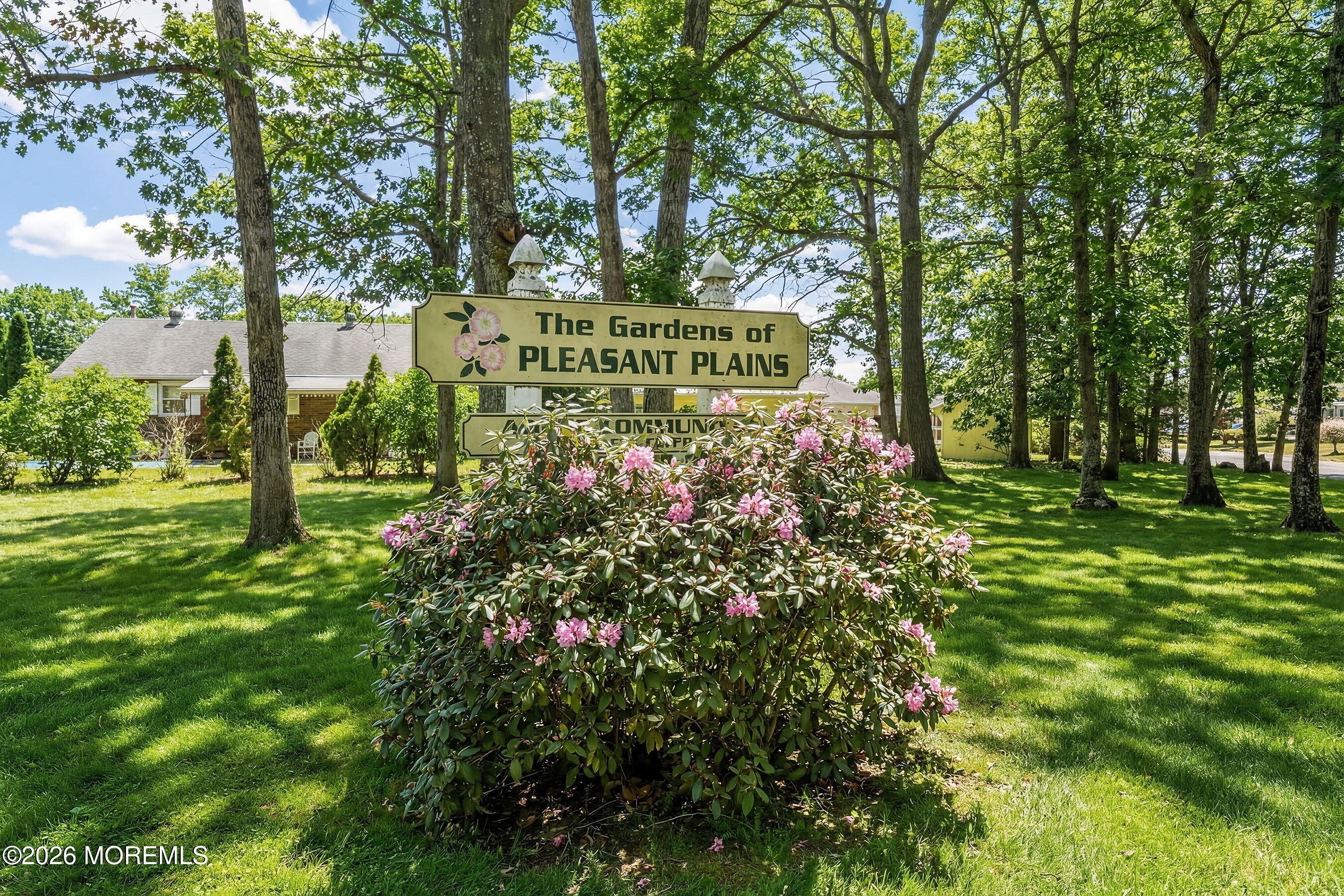 65 Sunflower Lane Toms River NJ 08755