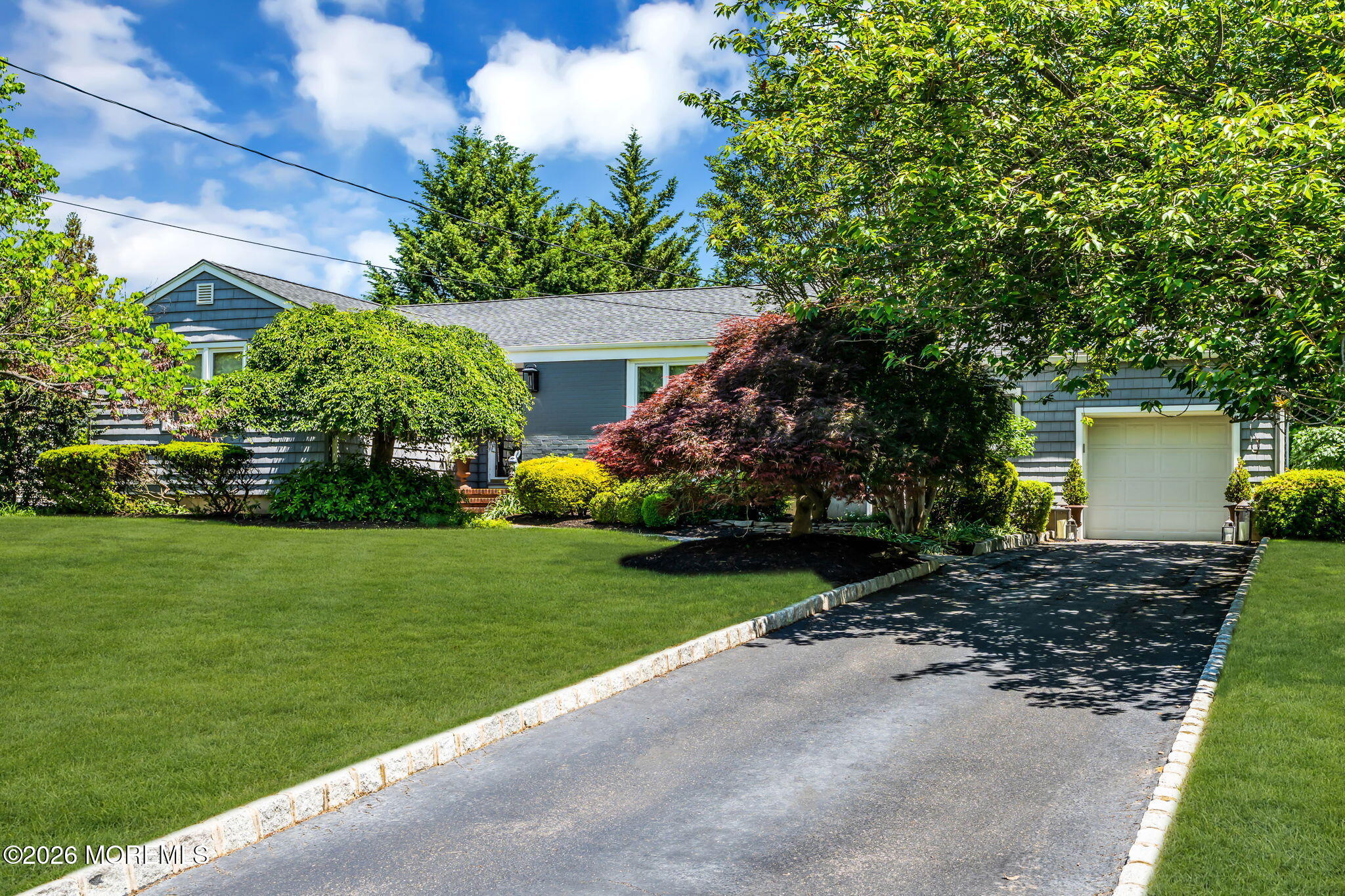 Little Silver NJ, 90 Queens Drive S