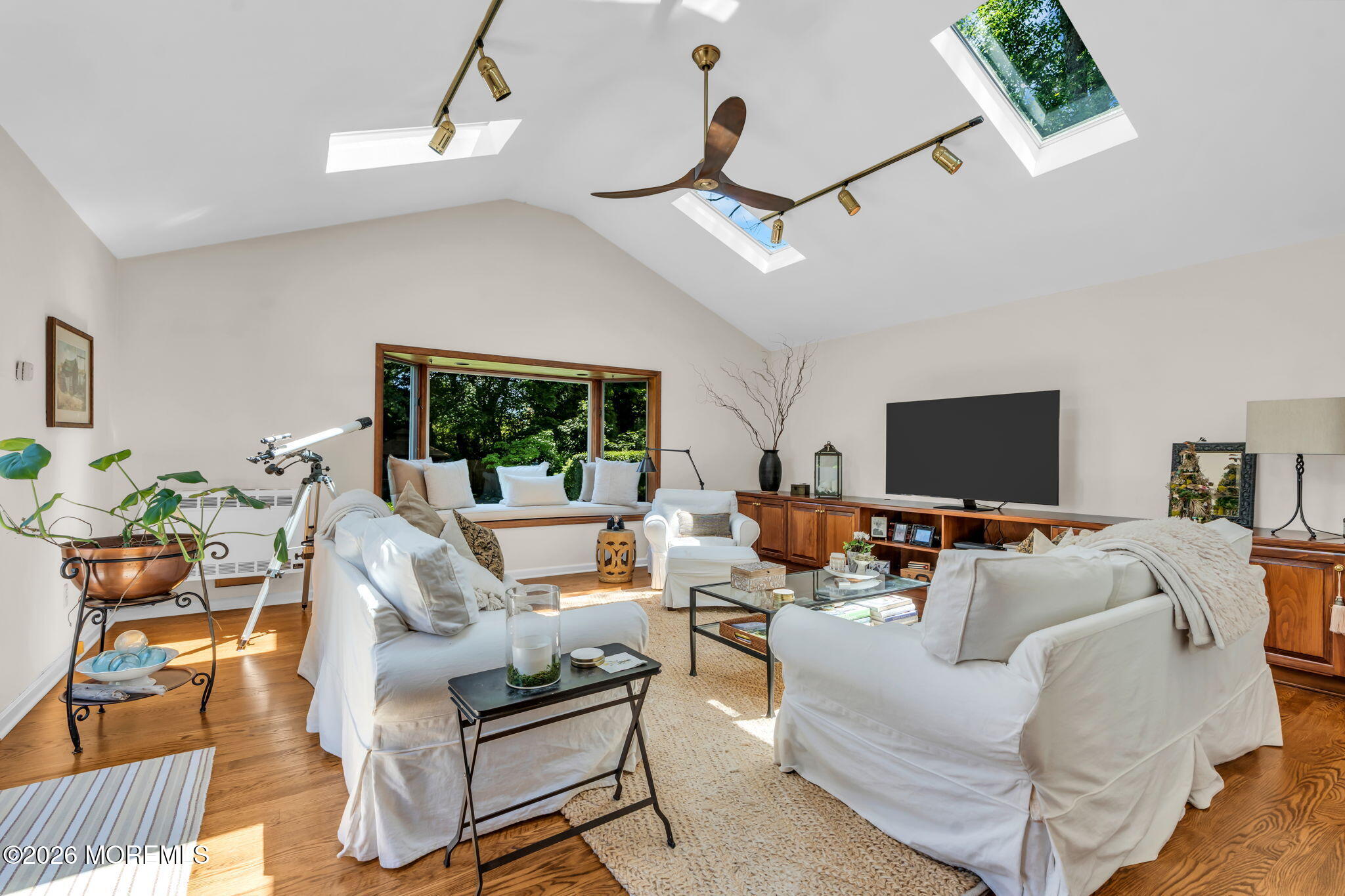 90 Queens Drive S Little Silver NJ 07739