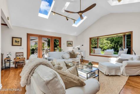 90 Queens Drive S Little Silver NJ 07739