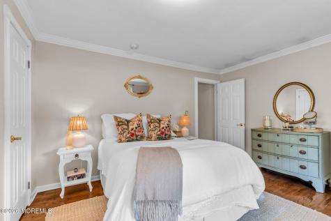 90 Queens Drive S Little Silver NJ 07739
