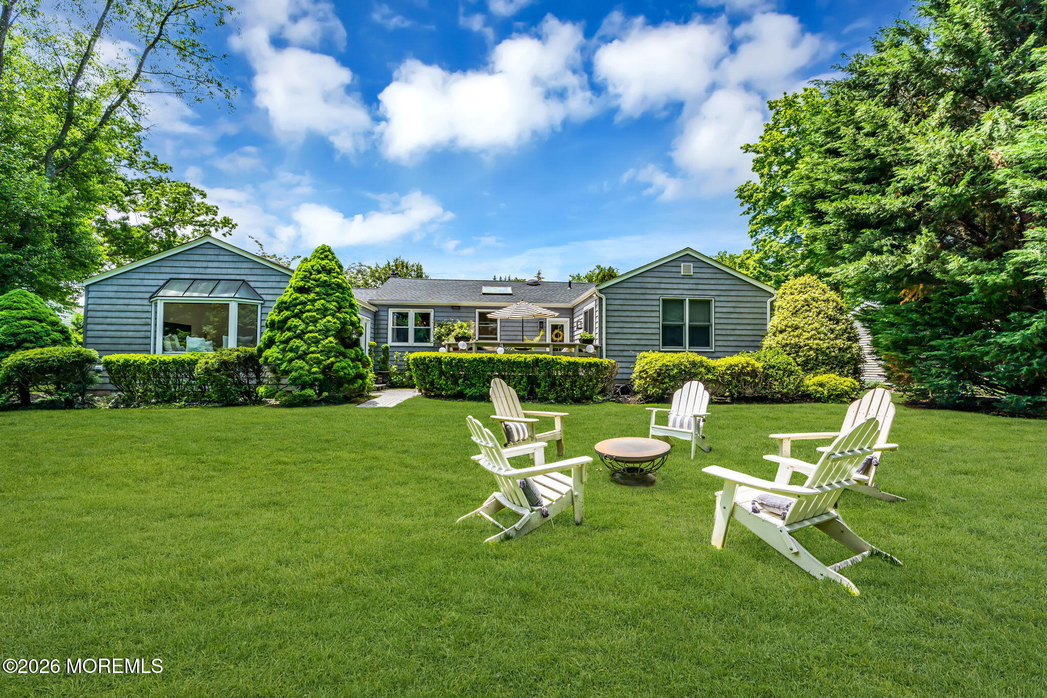 90 Queens Drive S Little Silver NJ 07739