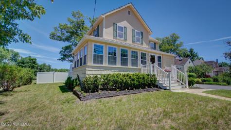 25 Lake Avenue Helmetta NJ 08828