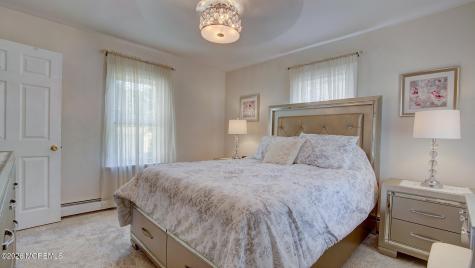 25 Lake Avenue Helmetta NJ 08828