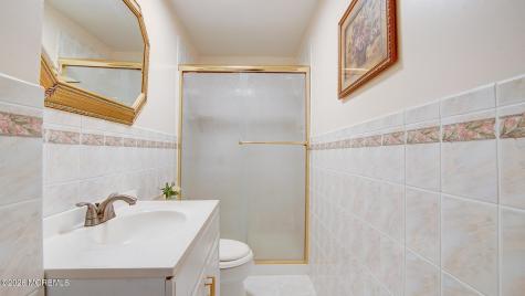 25 Lake Avenue Helmetta NJ 08828