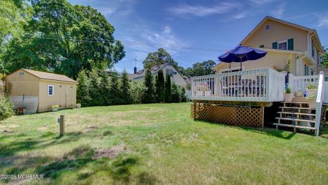 25 Lake Avenue Helmetta NJ 08828