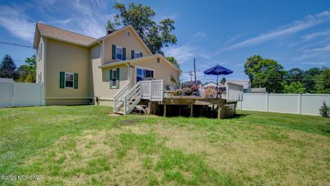25 Lake Avenue Helmetta NJ 08828