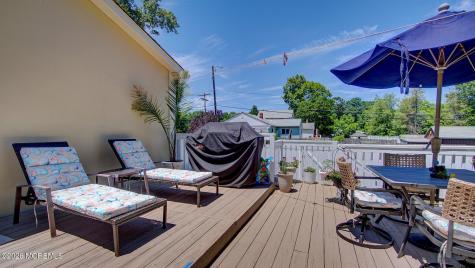 25 Lake Avenue Helmetta NJ 08828