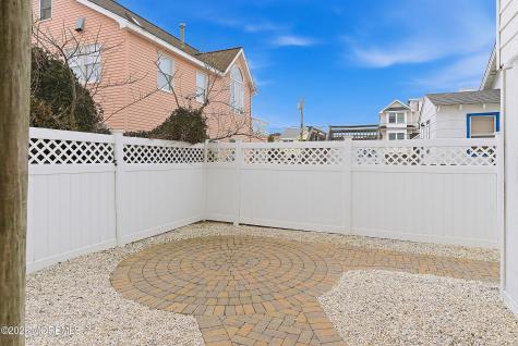 514 N Atlantic Avenue Beach Haven NJ 08008