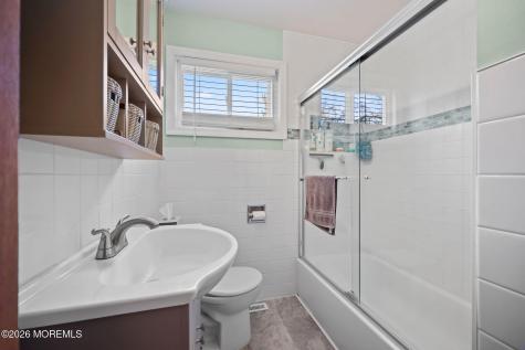 4 Spruce Road Howell NJ 07731